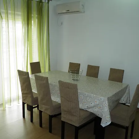Apartment Velnic Zlatomir Baska (Krk)